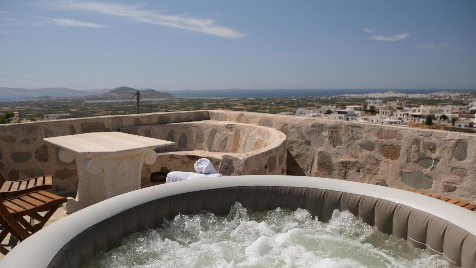 Themed House "Castle Halaros" View 17Th Century Glinado Naxos Exterior foto