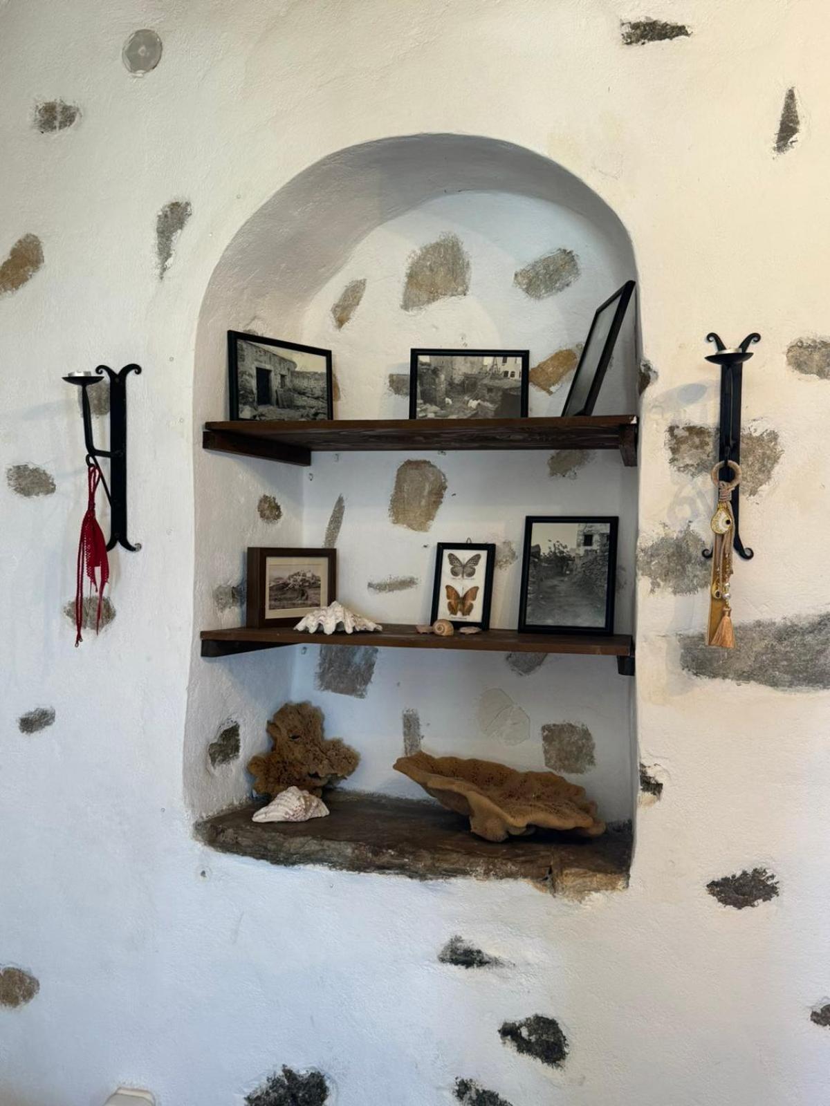 Themed House "Castle Halaros" View 17Th Century Glinado Naxos Exterior foto